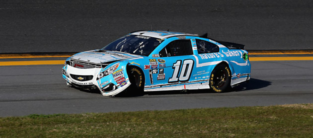 Danica-Patrick-crash-Sean-Gardner.jpg